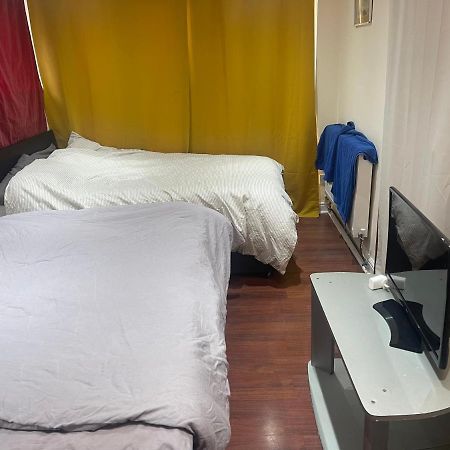 Relevant Bed & Breakfast Bexley Bagian luar foto