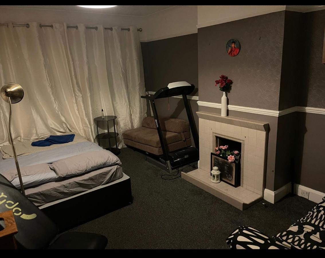 Relevant Bed & Breakfast Bexley Bagian luar foto