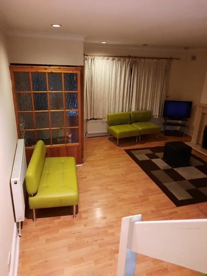 Relevant Bed & Breakfast Bexley Bagian luar foto