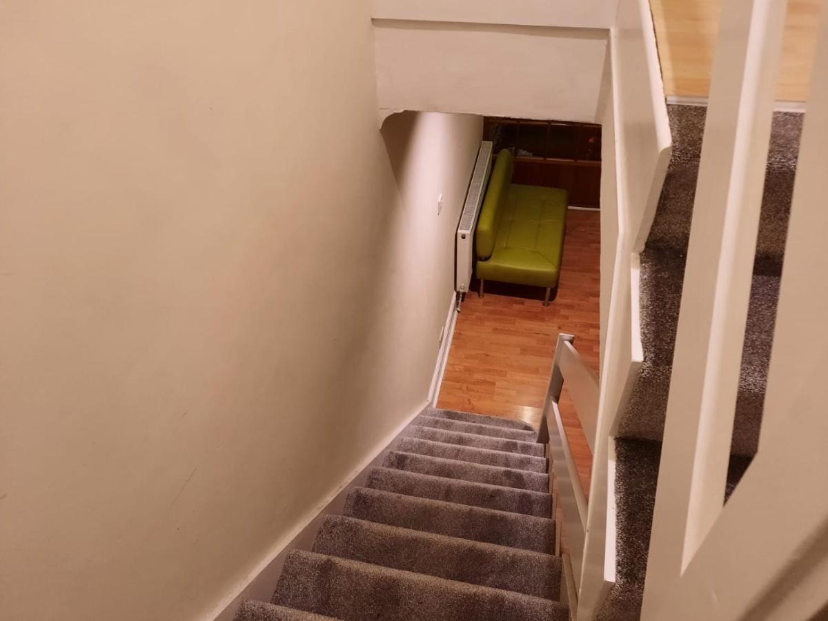 Relevant Bed & Breakfast Bexley Bagian luar foto